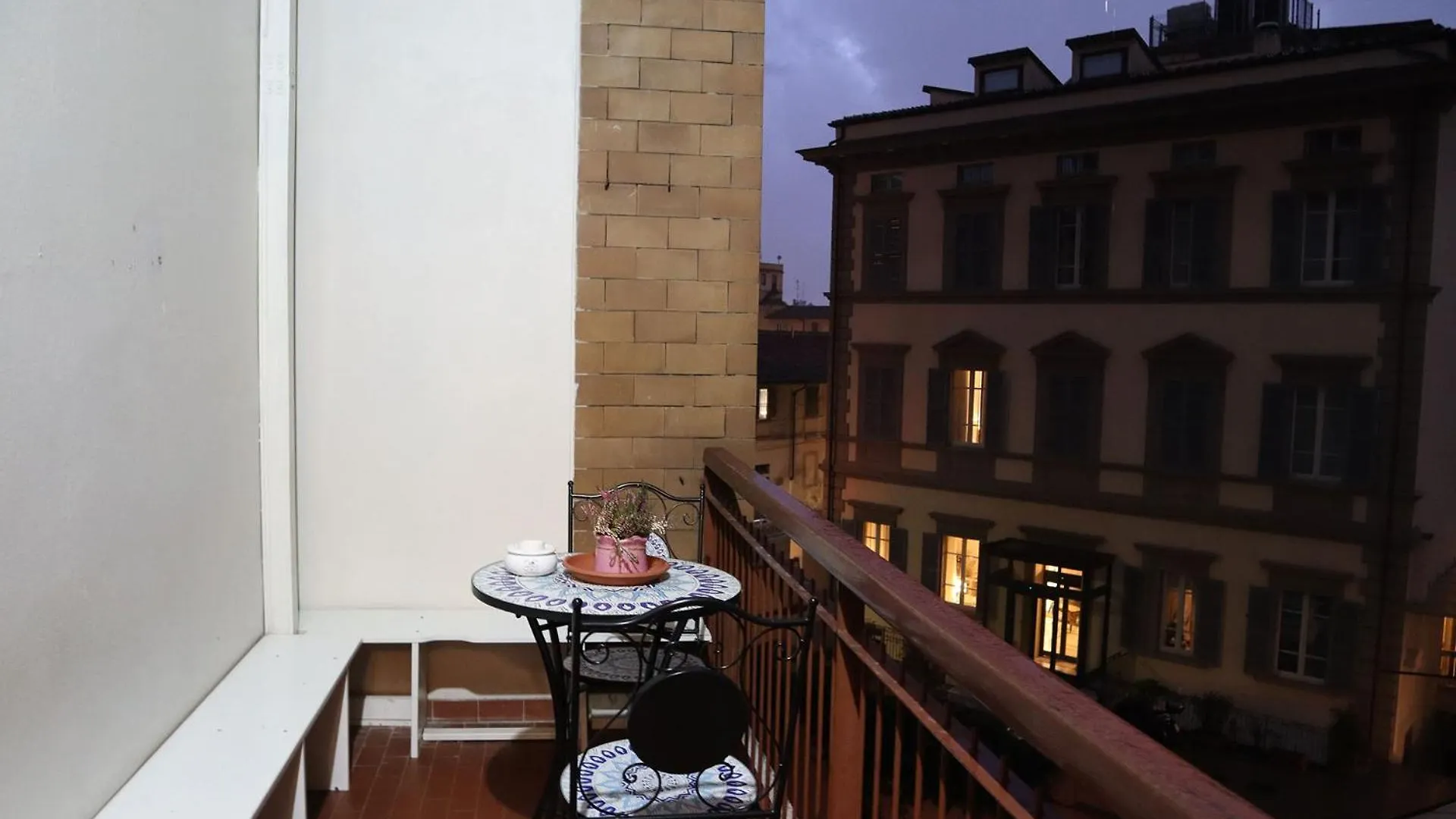Florence Rooms Novella 0*,  Italy