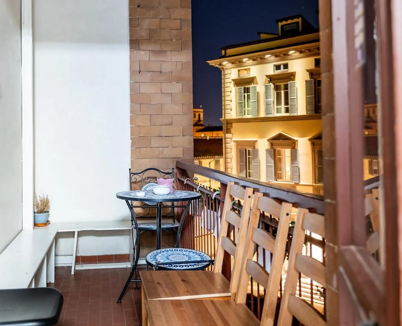 Florence Rooms Novella